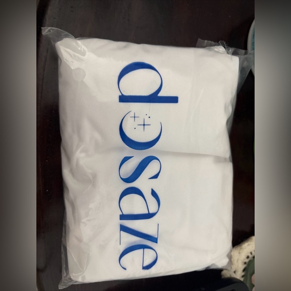 Dosaze Cooling Pillow Protector Case 28x20 Queen Size Waterproof dust mites - Picture 3 of 5